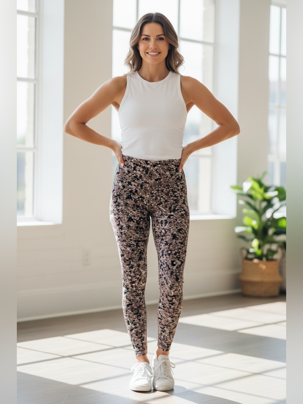 Women Athletic Leggings Size Medium